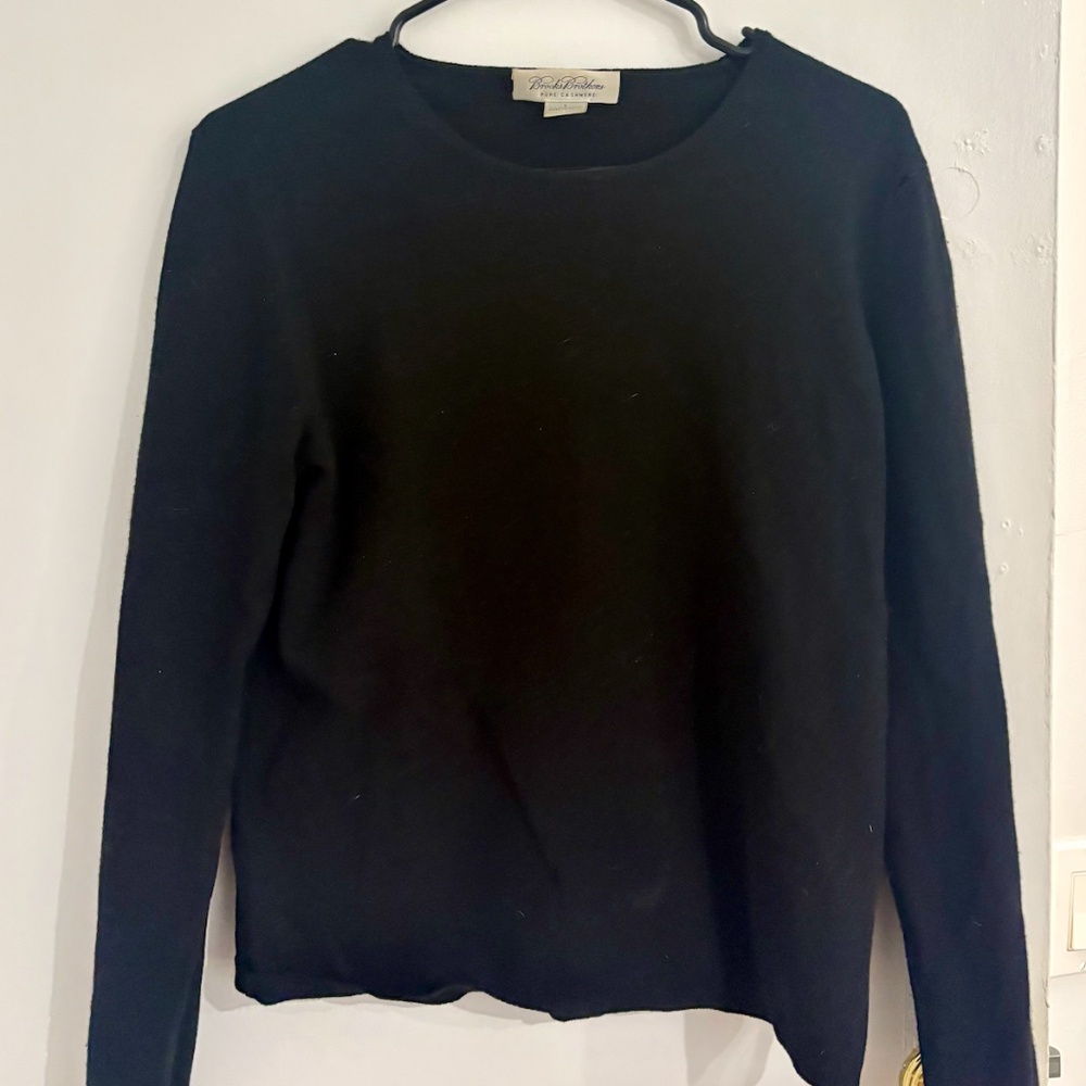 Brooks Brothers 100% cashmere sweater, size L
